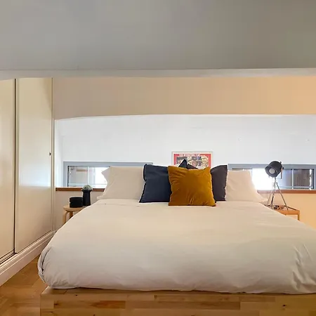 아파트 Nos Design - The Movie Loft